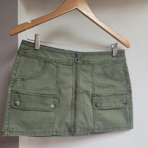 No Boundaries Cargo Mini Skirt, Women's size L(12-14)